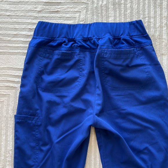 Greys Anatomy scrub pants by Barco. - Picture 9 of 11